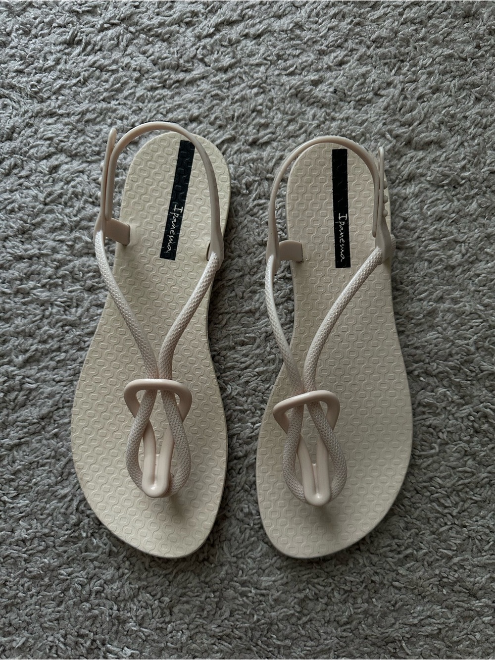 Ipanema Women's Beige Cream T-strap Slingback Sandals